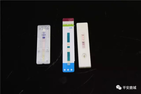 目前，嫌疑人邓某因吸毒被行政拘留，待行政拘留期满后，警方将对其以涉嫌贩毒罪和妨害公务罪依法刑拘。