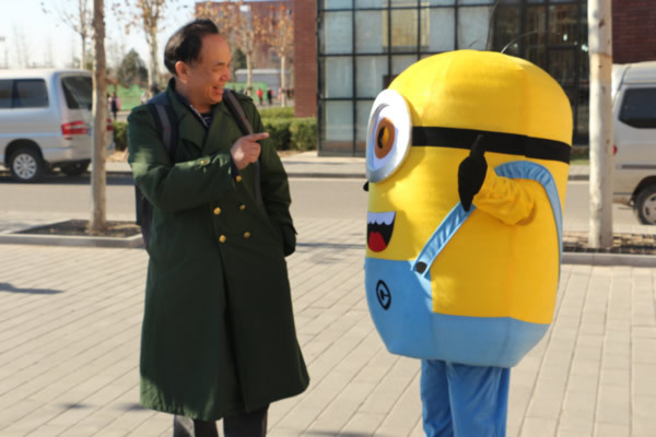 北京城市学院12.1防艾外展照片